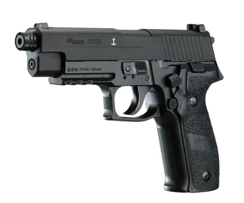Sig Sauer P226 siyah blowback 4.5mm havalı tabanca, gerçekçi atış hissi veren taktik atıcılık modeli.