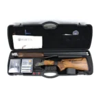 Beretta DT11 Black DLC ADJ Sporting 12 Kalibre süperpoze atış tüfeği ve orijinal çanta içeriği.