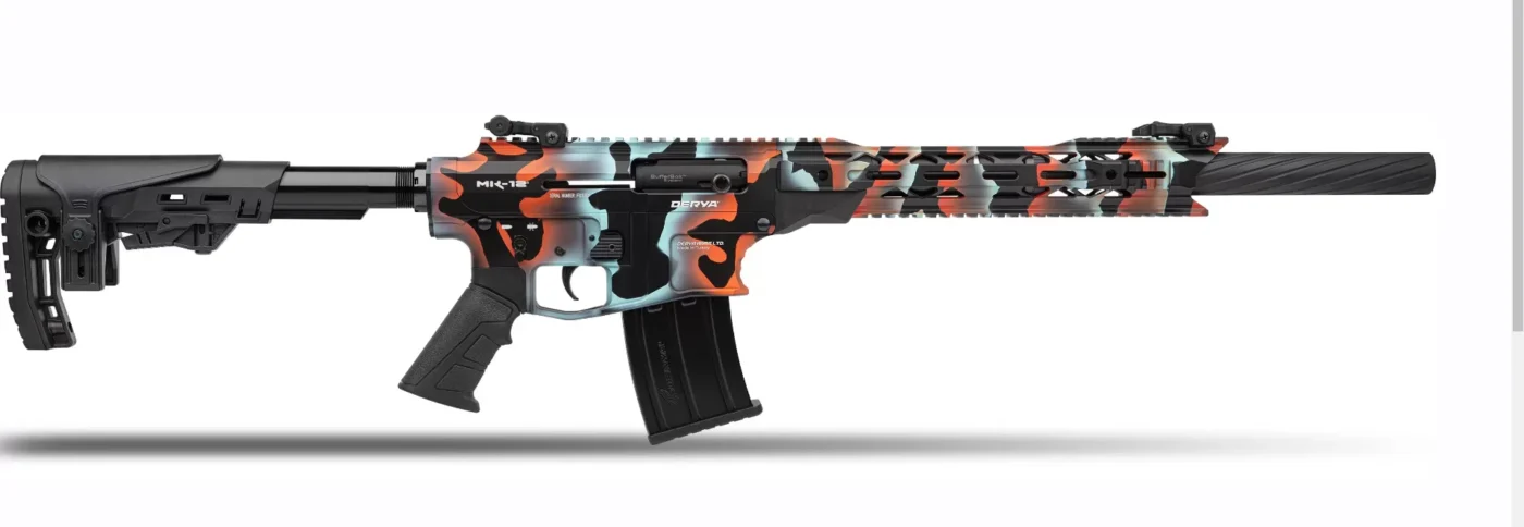 Derya MK-12 AS-151K 12 Kalibre yarı otomatik şarjörlü taktik av tüfeği renkli kamuflaj.